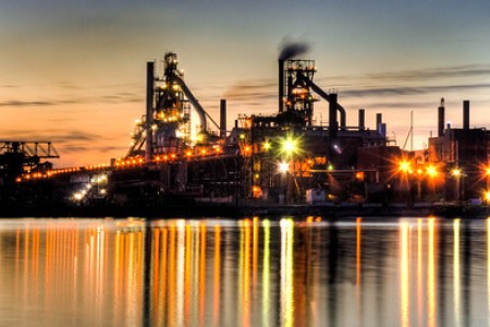 A steel factory (photo by Billy Wilson) in sunset. Will hydrogen bring a new dawn?